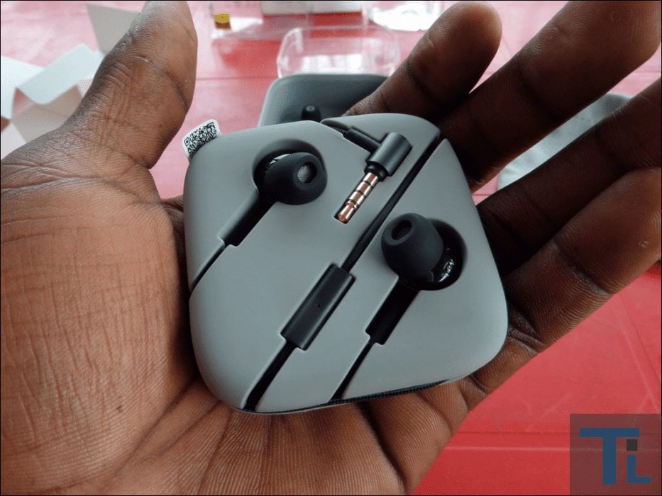 Xiaomi Noise Cancelling Earphones 14