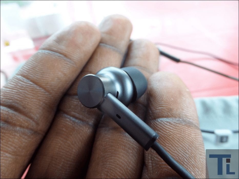 Xiaomi Noise Cancelling Earphones 20
