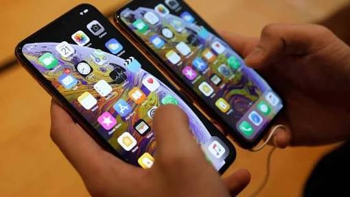 iPhone Xs and Xs Max 1