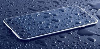 PhoneWater3real