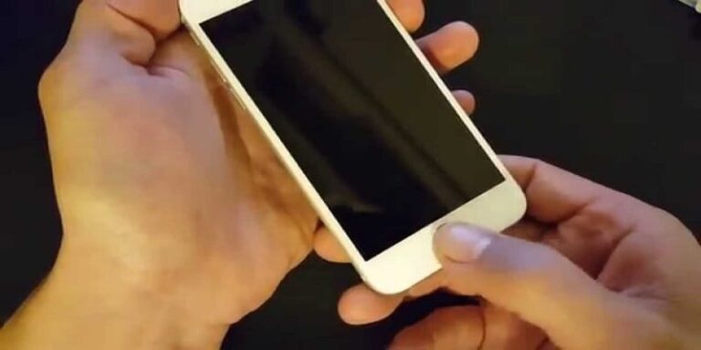 ScreenBlackiPhone3real 1