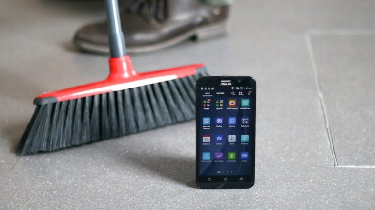 TechLecToR smartphone clean 02