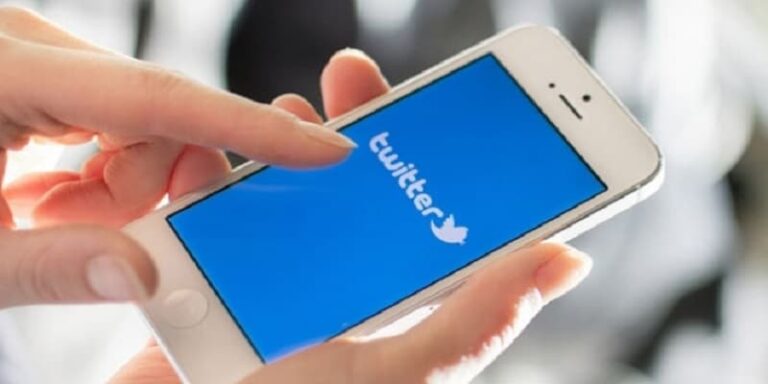 TwitteriPhone2real