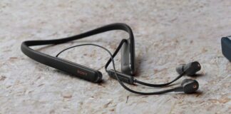 Sony WI 1000XM2 headset