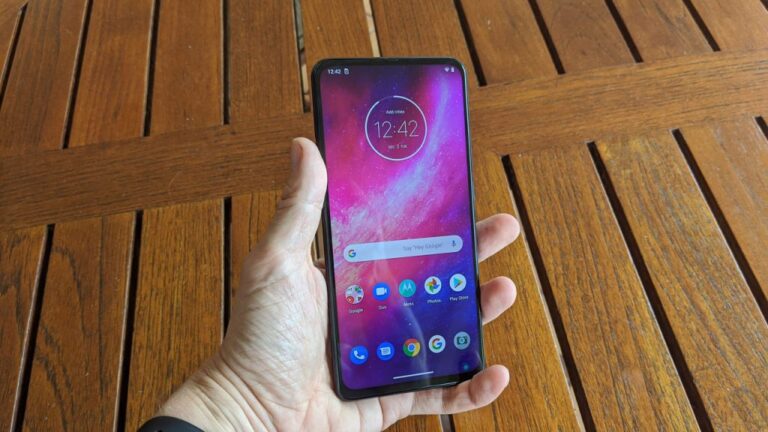 Motorola One Hyper