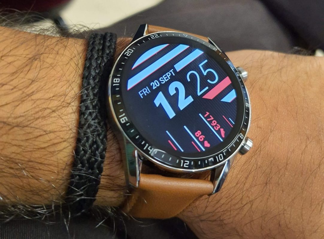 Smartwatches larger screens Smartwatches larger screens