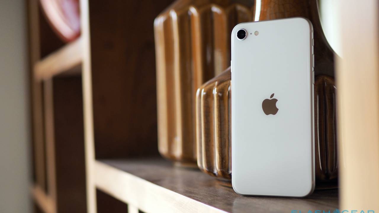 force restart ‌iphone se‌ 2020