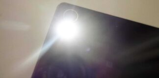 Turn On Flashlight Back Android