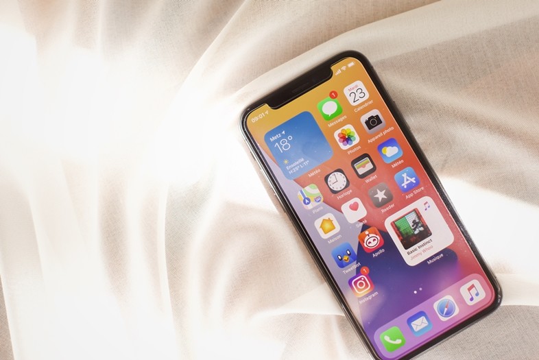 Send Voice Messages Siri iPhone
