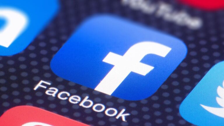 Change Default Language Facebook