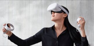 Person Taking A Screenshot In An Oculus Quest 2