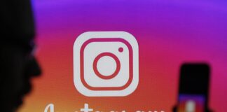 Facebook, Instagram, Whatsapp   - Illustration
