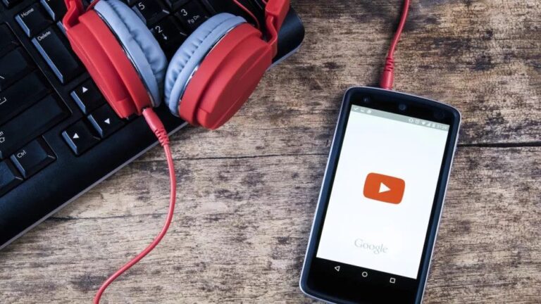 YouTube on mobile phone