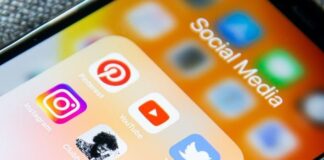 Social Media Influencer