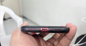 iPhone SE microphone