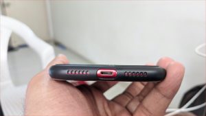 iPhone SE microphone